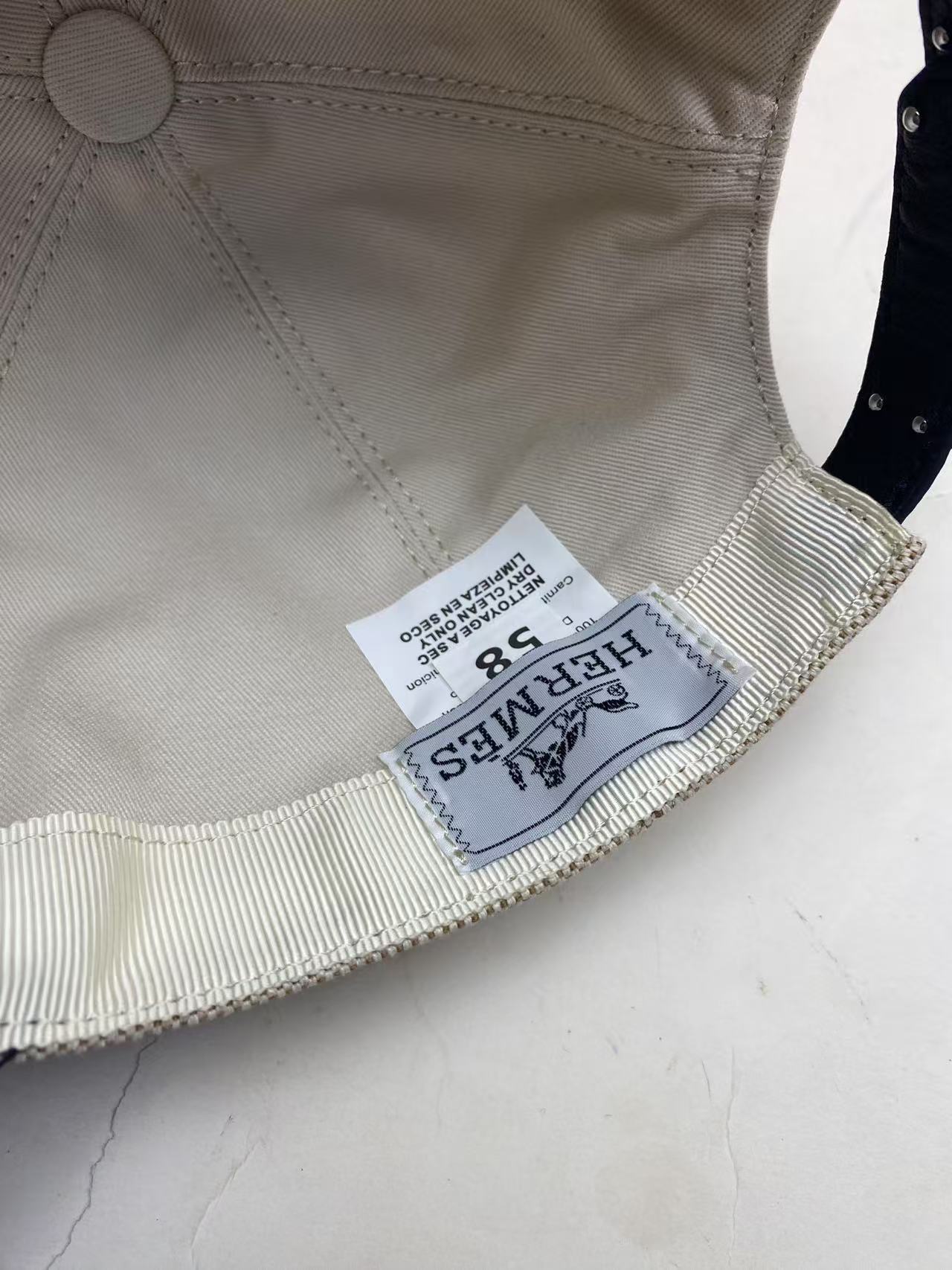 Lot 3 Casquette Hermès