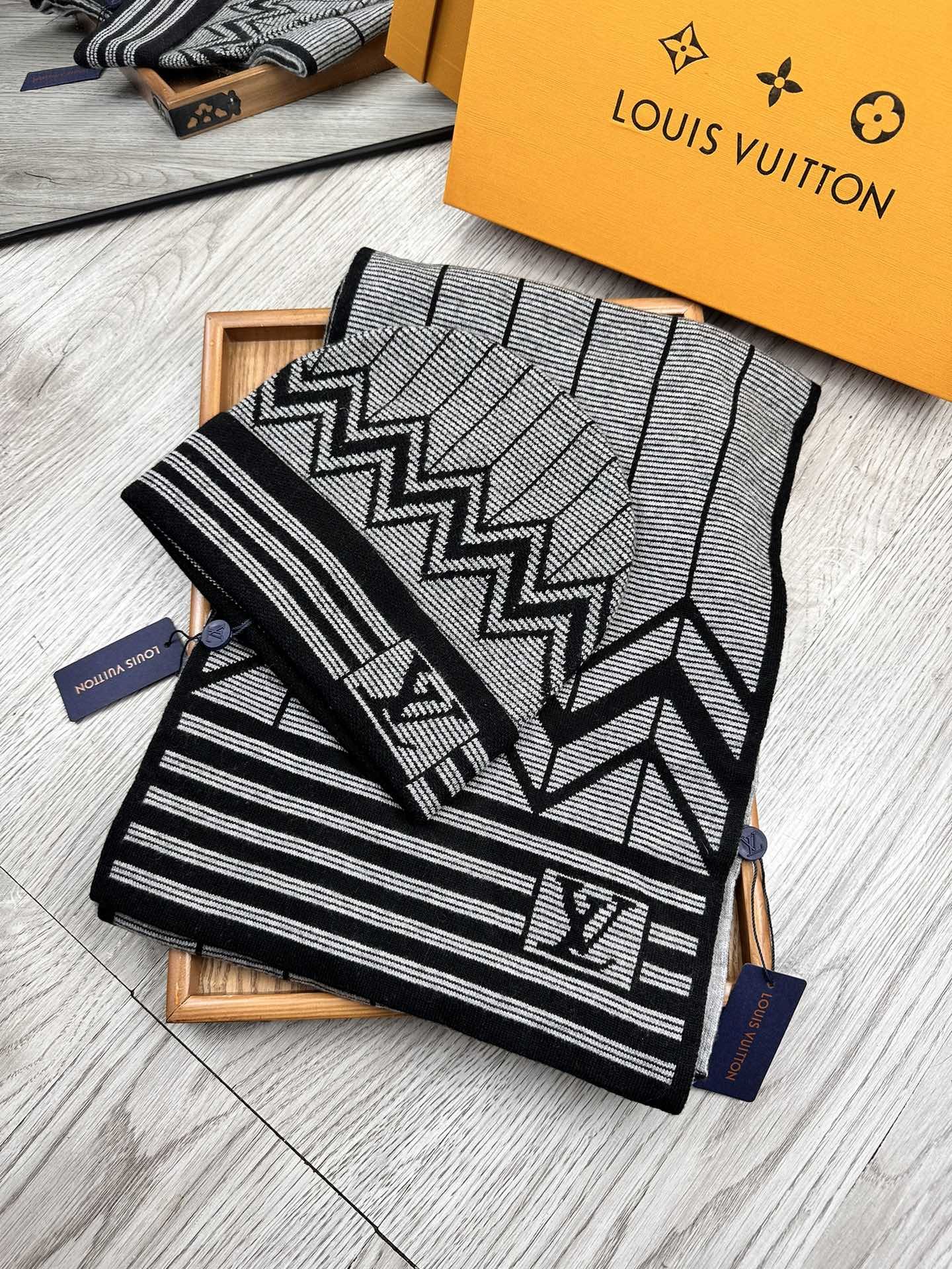 Bonnet + écharpe Louis Vuitton