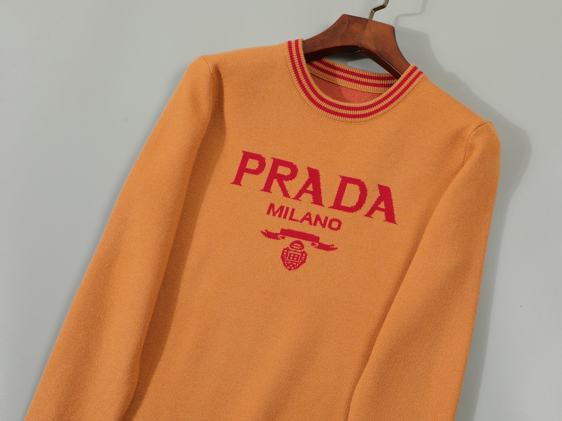 Pull Prada Orange