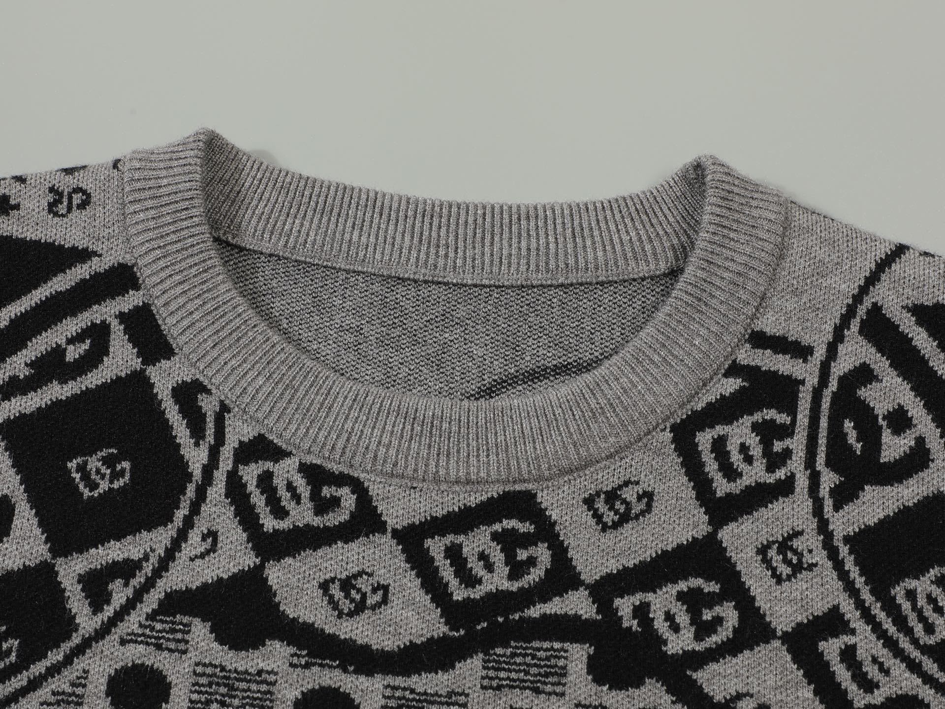 Pull D&G Gris