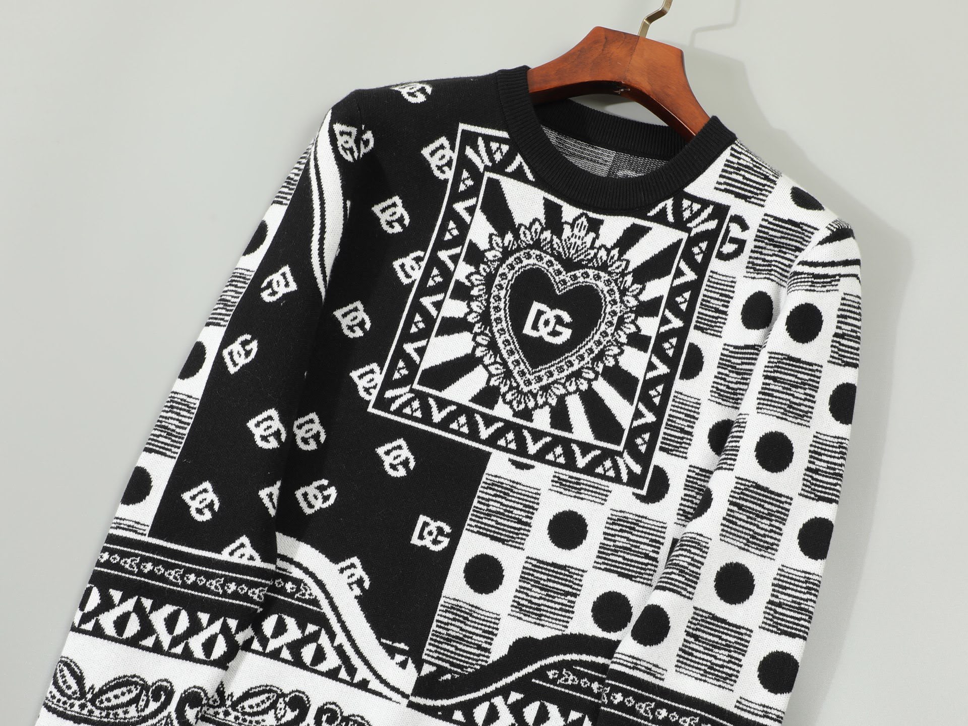 Pull D&G Blanc et Noir