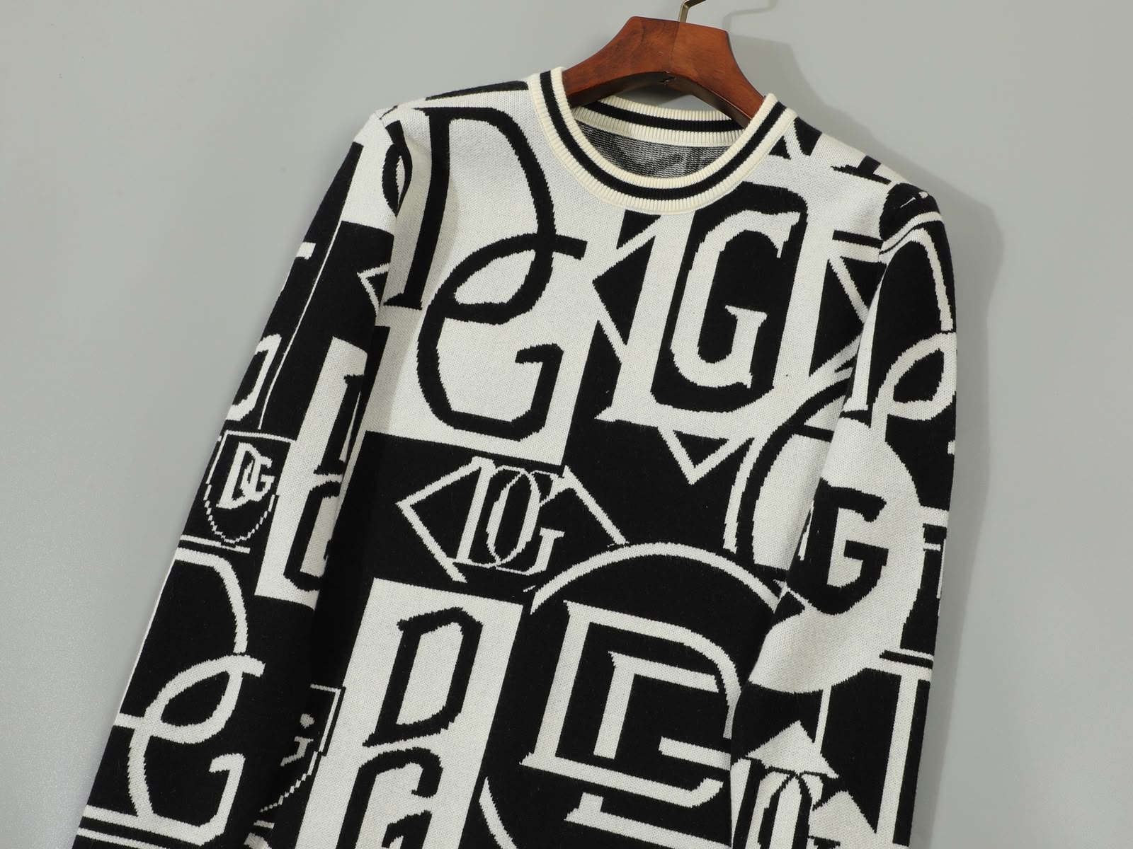 Pull D&G Blanc / Noir