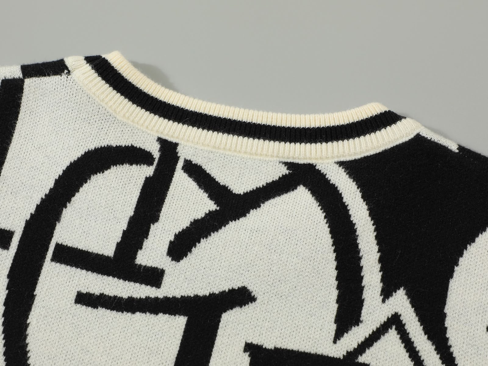 Pull D&G Blanc / Noir