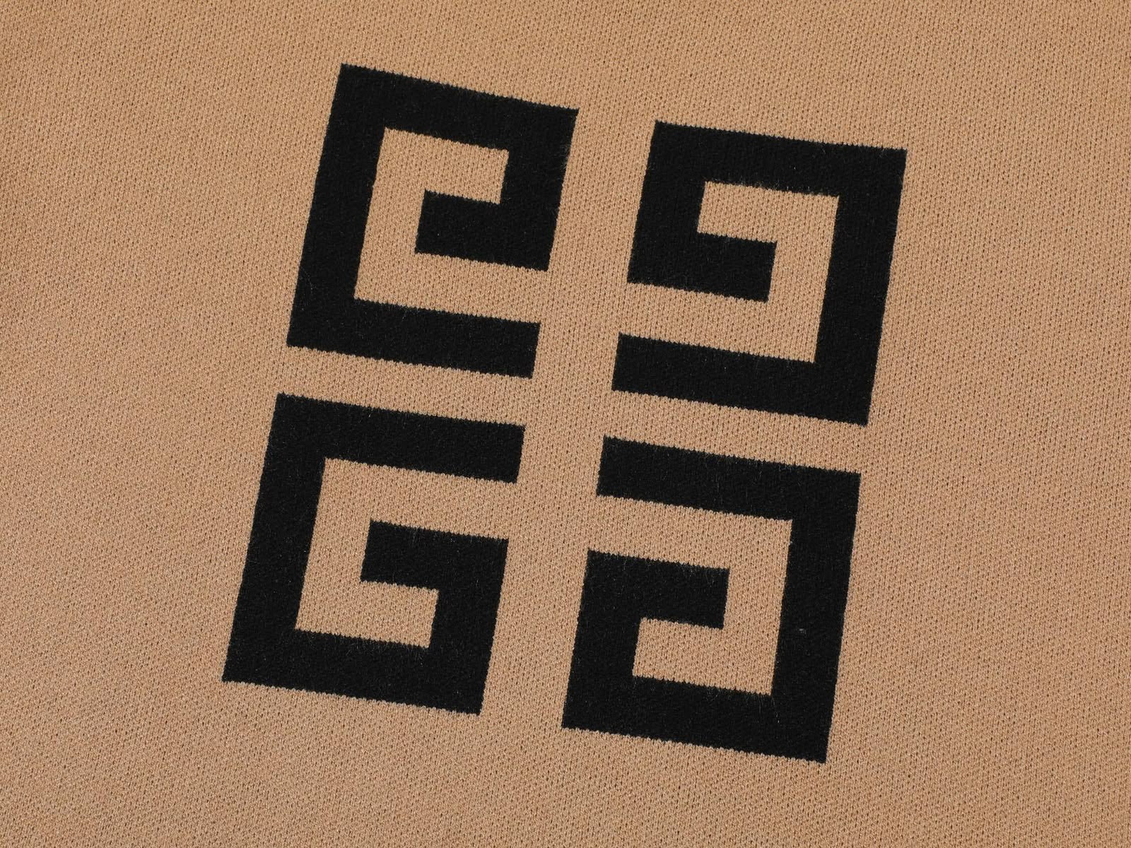 Pull Givenchy Beige